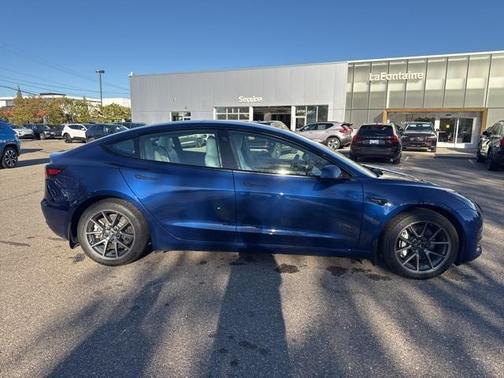 2022 Tesla Model 3 Base