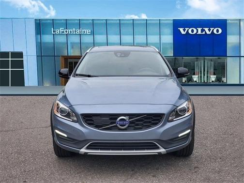 2018 Volvo V60 Cross Country T5 Platinum