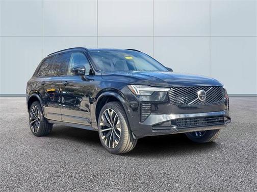 2026 Volvo XC90 B6 Ultra Dark Theme 7-Seater