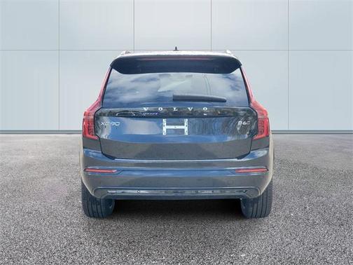 2026 Volvo XC90 B6 Ultra Dark Theme 7-Seater