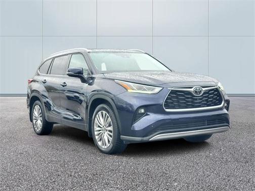 2022 Toyota Highlander Platinum