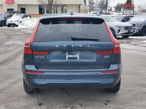2023 Volvo XC60 B5 Core