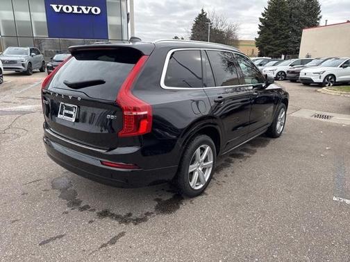2023 Volvo XC90 B5 Core