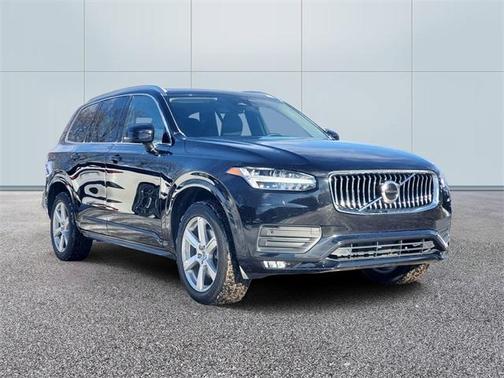 2023 Volvo XC90 B5 Core