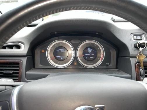 2013 Volvo XC70 T6 Platinum