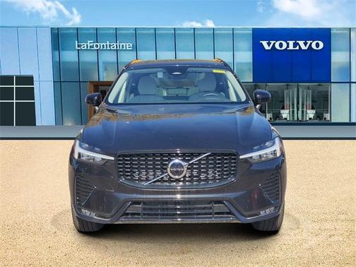 2025 Volvo XC60 B5 Core