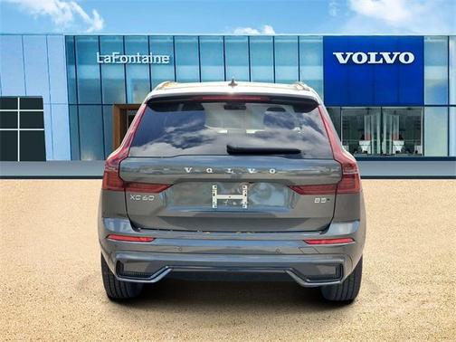 2026 Volvo XC60 B5 Plus
