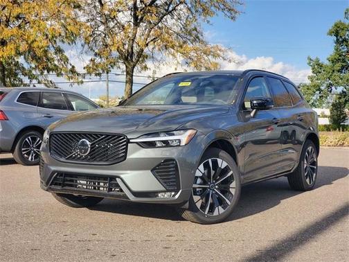 2026 Volvo XC60 B5 Plus