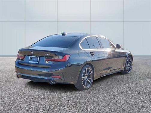 2021 BMW 330 i xDrive