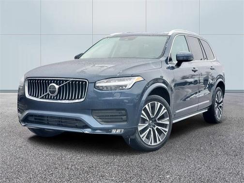 2021 Volvo XC90 T5 Momentum 7 Passenger