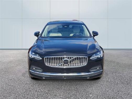 2022 Volvo S90 B6 Inscription