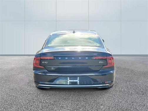 2022 Volvo S90 B6 Inscription