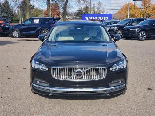 2022 Volvo S90 B6 Inscription