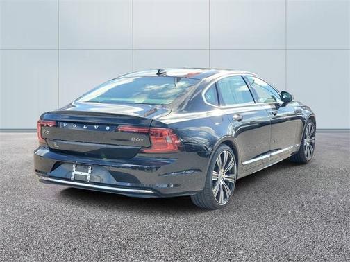 2022 Volvo S90 B6 Inscription