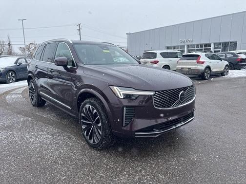 2026 Volvo XC90 B5 Plus 7-Seater