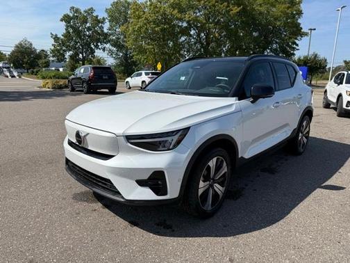2023 Volvo XC40 Recharge Pure Electric Twin Plus
