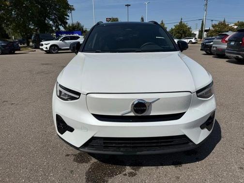 2023 Volvo XC40 Recharge Pure Electric Twin Plus