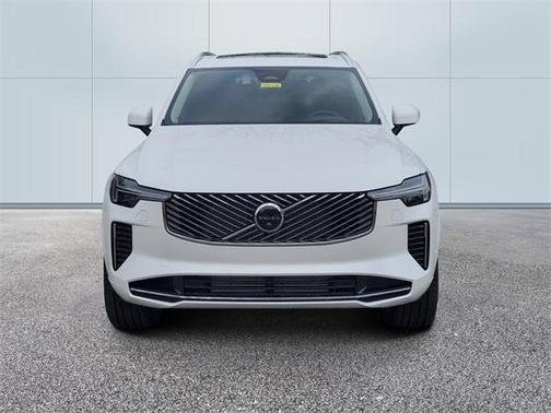 2025 Volvo XC90 Plug-In Hybrid T8 Ultra 7-Seater