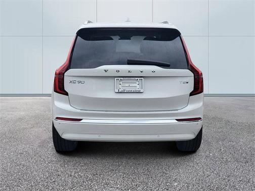 2025 Volvo XC90 Plug-In Hybrid T8 Ultra 7-Seater