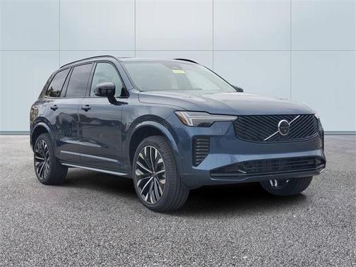 2026 Volvo XC90 B6 Ultra Dark Theme 7-Seater