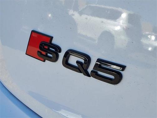 2024 Audi SQ5 3.0T Premium Plus