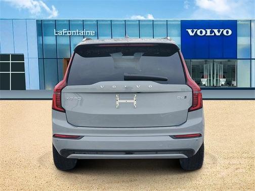 2026 Volvo XC90 B6 Ultra Dark Theme 7-Seater