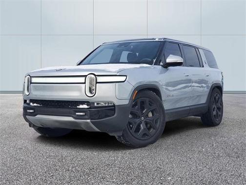 2024 Rivian R1S Adventure