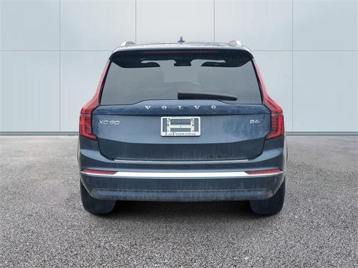2026 Volvo XC90 B6 Ultra 7-Seater
