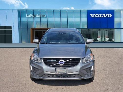 2017 Volvo XC60 T6 R-Design