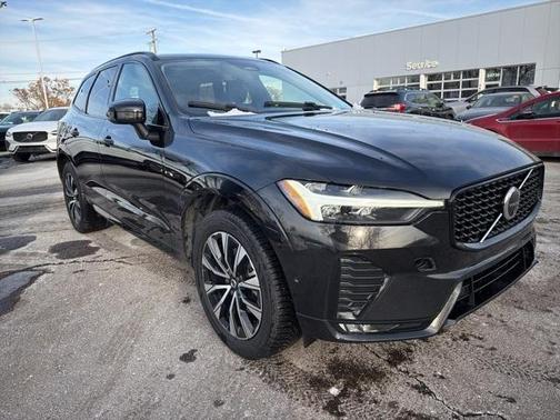 2024 Volvo XC60 B5 Plus Dark Theme