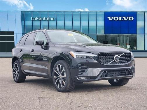 2025 Volvo XC60 B5 Plus