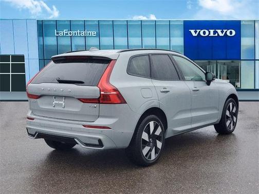 2025 Volvo XC60 Plug-In Hybrid T8 Plus