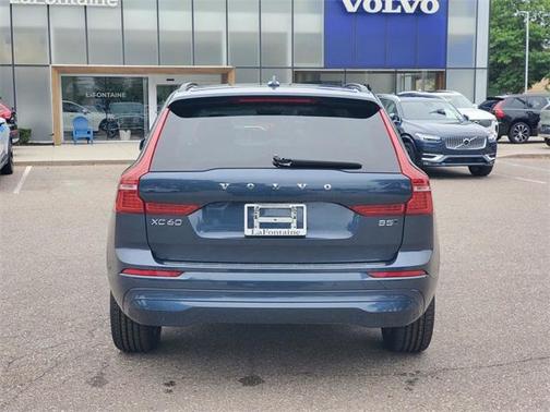 2023 Volvo XC60 B5 Core