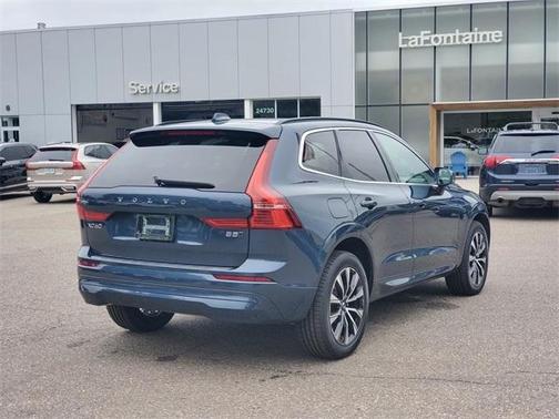 2023 Volvo XC60 B5 Core