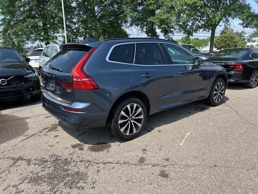 2023 Volvo XC60 B5 Core