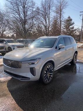 2026 Volvo XC90 B6 Plus 7-Seater