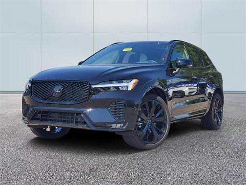 2026 Volvo XC60 B5 Ultra Black Edition