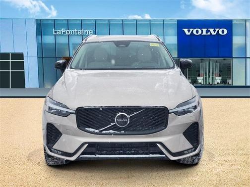 2026 Volvo XC60 B5 Ultra