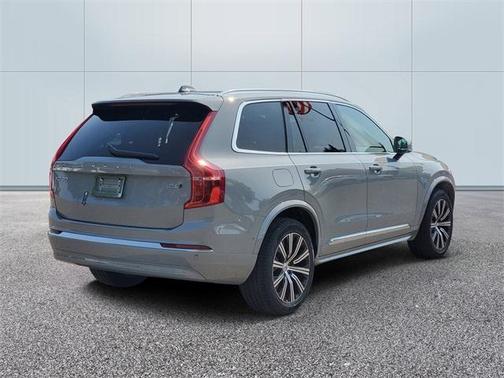2025 Volvo XC90 B6 Plus 7-Seater