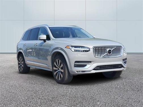 2025 Volvo XC90 B6 Plus 7-Seater