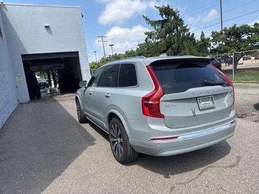 2025 Volvo XC90 B6 Plus 7-Seater