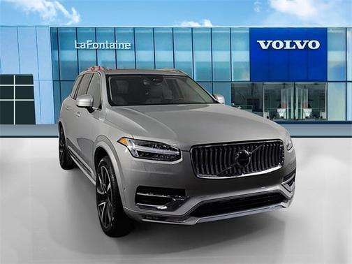 2025 Volvo XC90 B5 Plus
