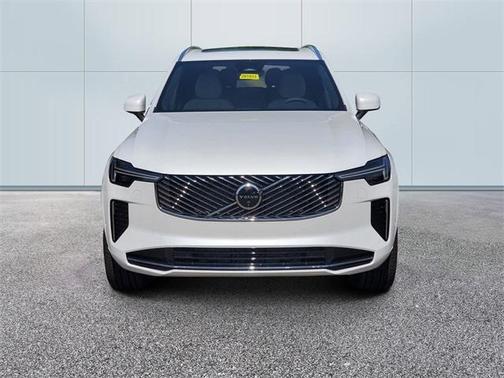 2026 Volvo XC90 PLUS