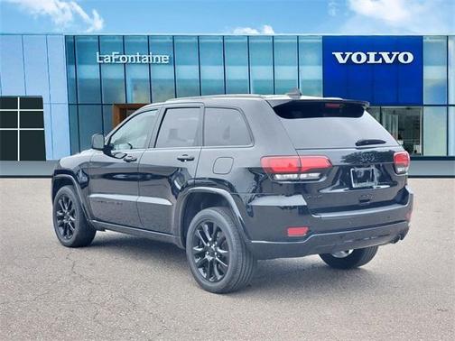 2022 Jeep Grand Cherokee WK Laredo