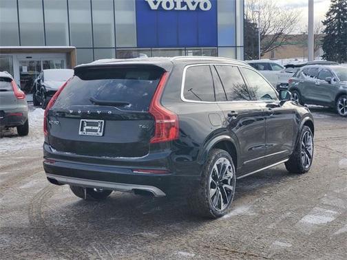 2021 Volvo XC90 T6 Momentum 6 Passenger