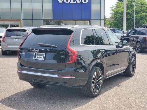 Onyx Black Metallic 2026 Volvo XC90 B6 Plus 7-Seater