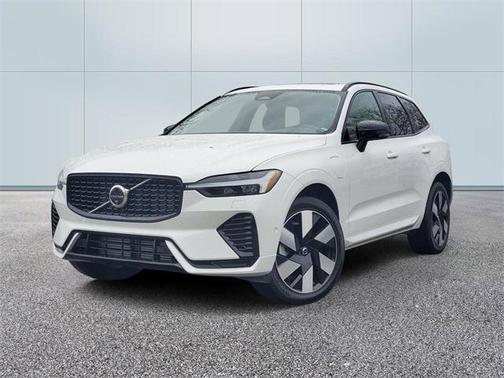 2025 Volvo XC60 Plug-In Hybrid T8 Plus