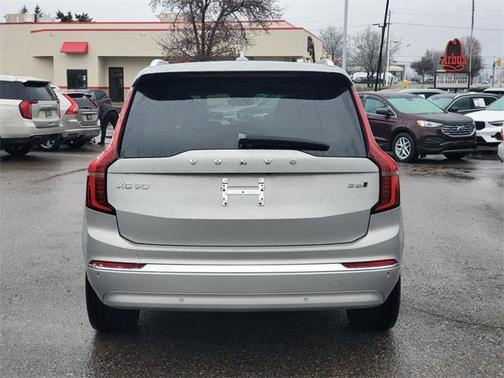 2025 Volvo XC90 B6 Plus 7-Seater