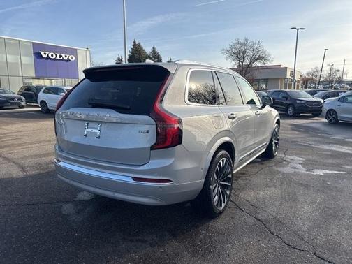 2025 Volvo XC90 B6 Plus 7-Seater