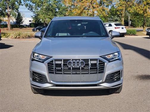 2022 Audi Q7 55 Premium Plus